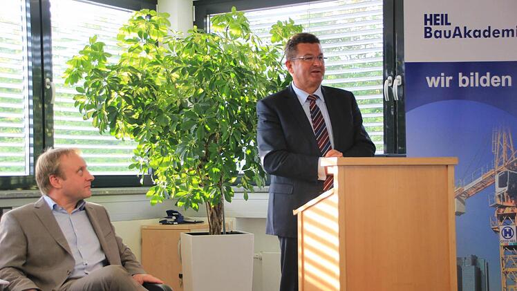 Podiumsdiskussion in Elthingshausen. Foto: Heike Beudert