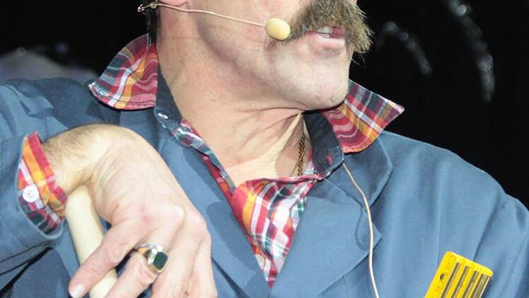 Thomas Ramming als Hausmeister. Foto: Jürgen Gärtner