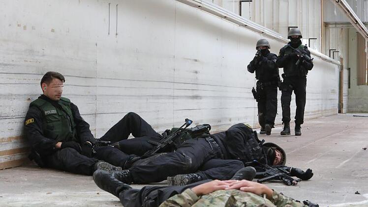 Großübung der Bundespolizei in Mainleus. Foto: Barbara Herbst