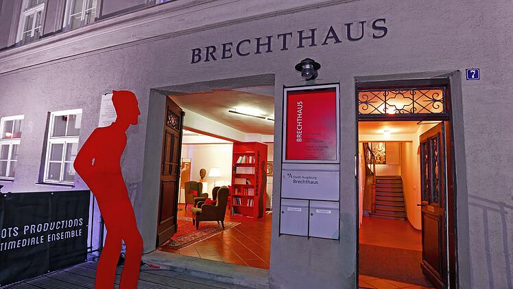 Brechthaus Blick nach innen Lounge und Treppenhaus