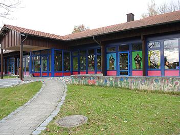 Der Kindergarten in Breitbrunn ist sanierungsbedürftig. Das Vorhaben soll nun angegangen werden.Brigitte Krause