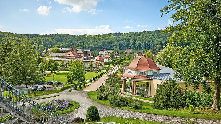 Blick auf die imposante Kulisse des Staatsbades. Dort starten aktuell wieder erste Veranstaltungen.