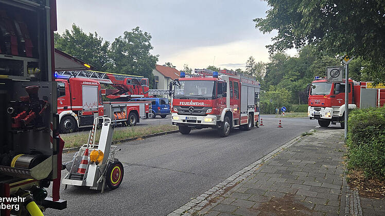 Küchenbrand in Bamberg: Mutter rettet sich und ihre Kinder ins Freie