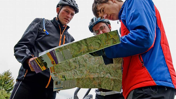 Kurz orientieren, dann geht's weier (Foto: Archiv Anand Anders)