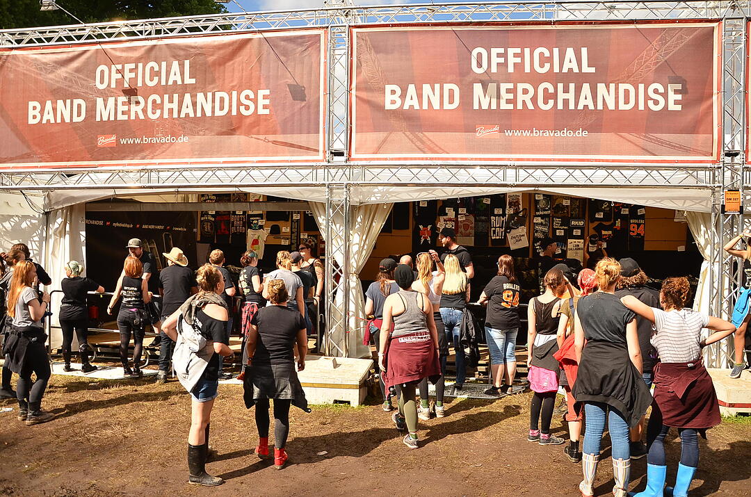 Merch und Bandshirts: Shoppen bei RIP