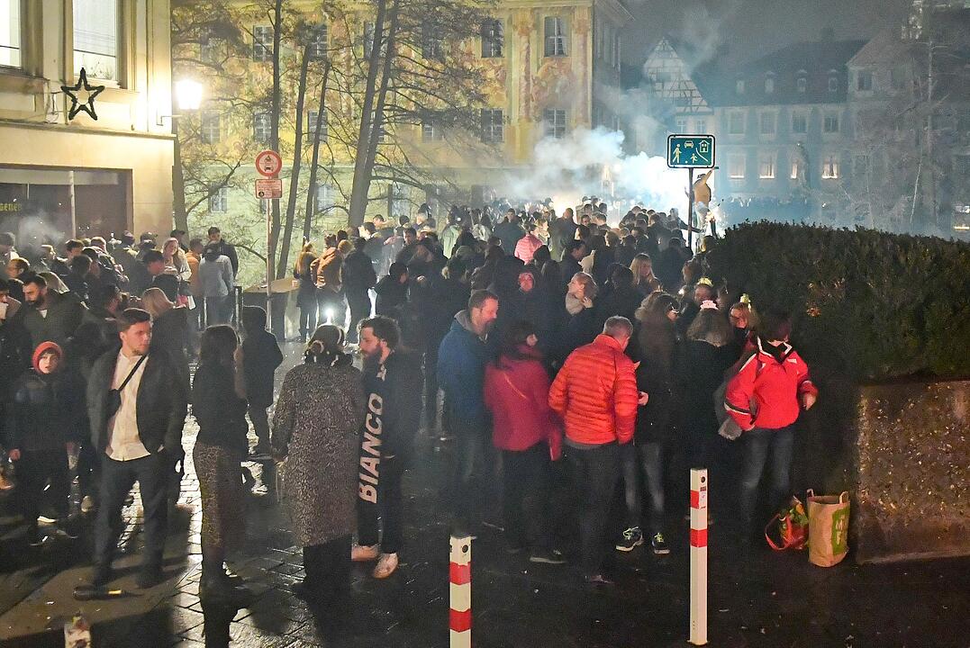 Impressionen von der Silvesternacht: So feierte Bamberg den Jahreswechsel
