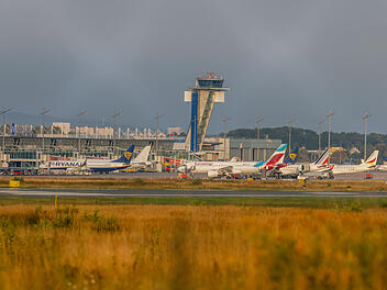Nach Klimaprotest am Flughafen Nürnberg: Flugbetrieb wieder aufgenommen