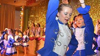 Gleich drei Garden können die Stangenrother Fosenöchter aufbieten, zum Beispiel die "mittlere Garde".