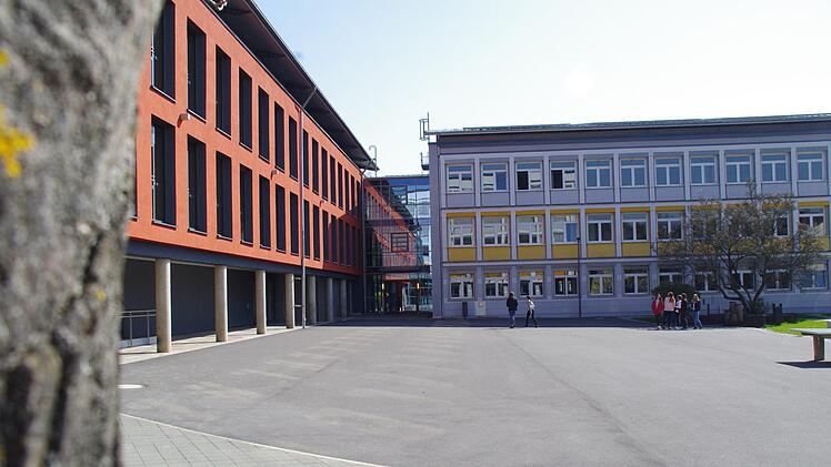 Der Pausenhof des Kaspar-Zeuß-Gymnasiums Kronach.  Foto: Marco Meißner