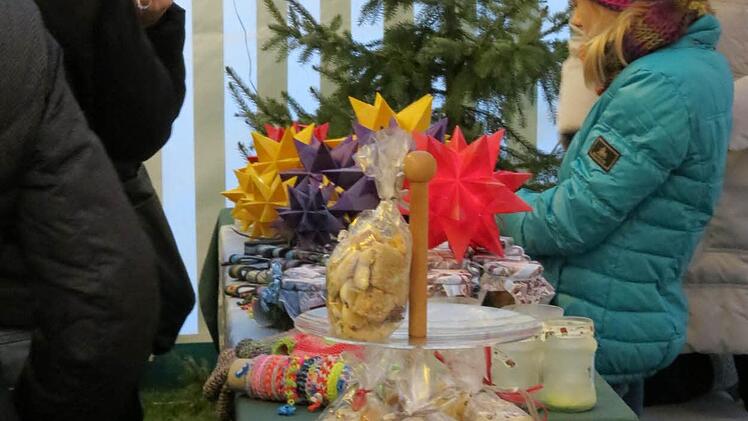 Weihnachtsmarkt in Euerdorf  Foto: Doris Bauer