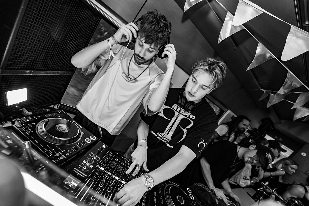 Die beste Party im Zug!