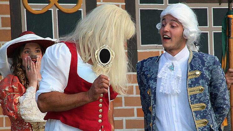 Szene aus "Der Medicus vom Orient" in Poppenlauer. Dieter Britz