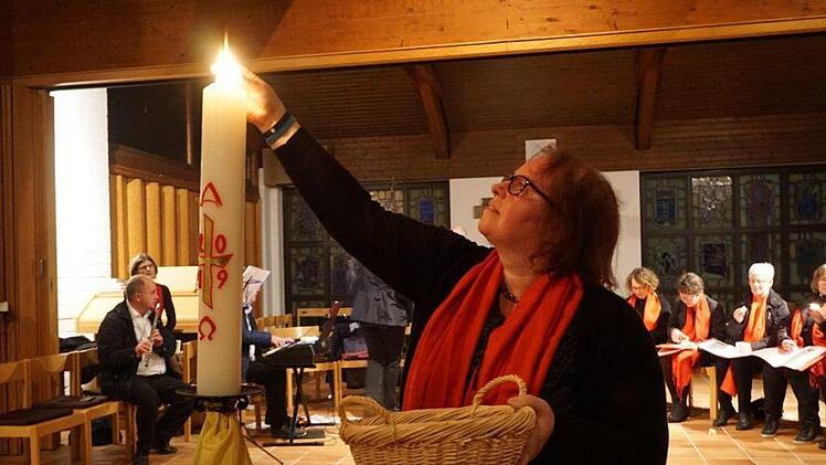 Karsamstag Abend wurde in Wildflecken "All In" gefeiert, die Feier der österlichen Geheimnisse in einer neuen liturgischen Form. Foto: Marion Eckert