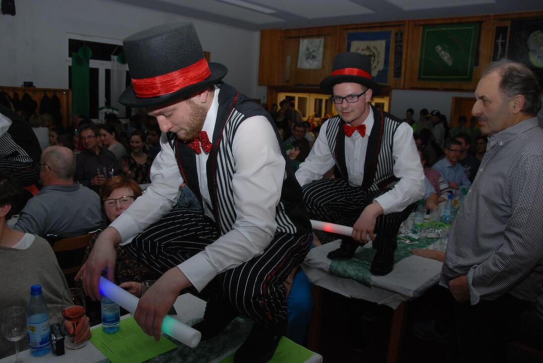 Prunksitzung in Laub