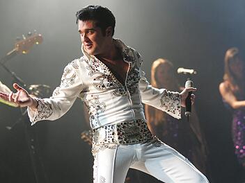 Leben und Musik eines einzigartigen K&uuml;nstlers stehen im Mittelpunkt von "Elvis - das Musical". N&auml;chstes Jahr ist es in der Konzerthalle zu h&ouml;ren.  Foto: p.