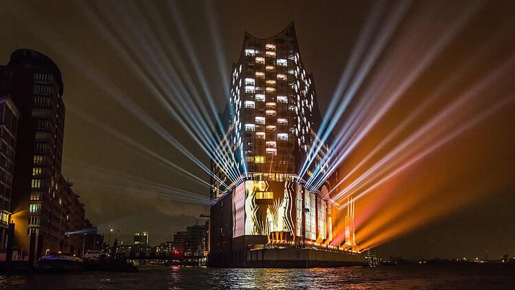 Elbphilharmonie Hamburg feierlich eröffnet