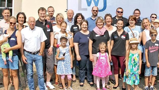 Wirtschaftsjunioren aus drei Kreisen verbrachten einen spannenden Tag im Schloss Fasanerie in Eichenzell bei Fulda. Foto: Udo Sturm