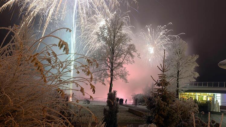 Wer Feuerwerk selbst abbrennen möchte, muss eine Reihe von Regeln einhalten. Zugucken ist aber in jedem Fall erlaubt.Foto: Archiv/Peter Rauch