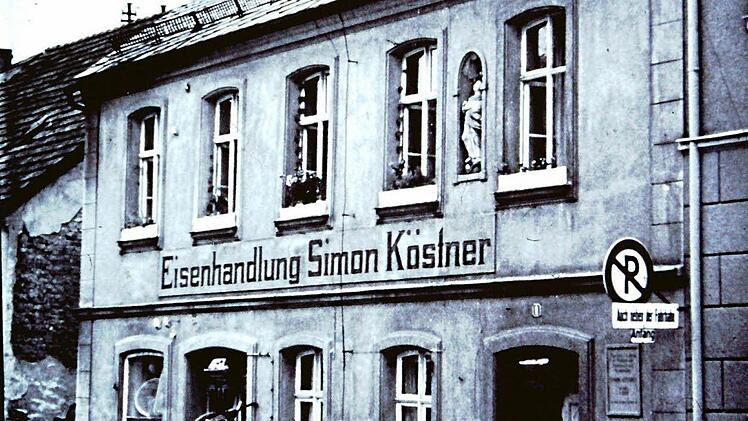 Nachdem Simon Köstner den Lehrerdienst beendet hatte, richtete er eine Eisenhandlung in der Hauptstraße ein.