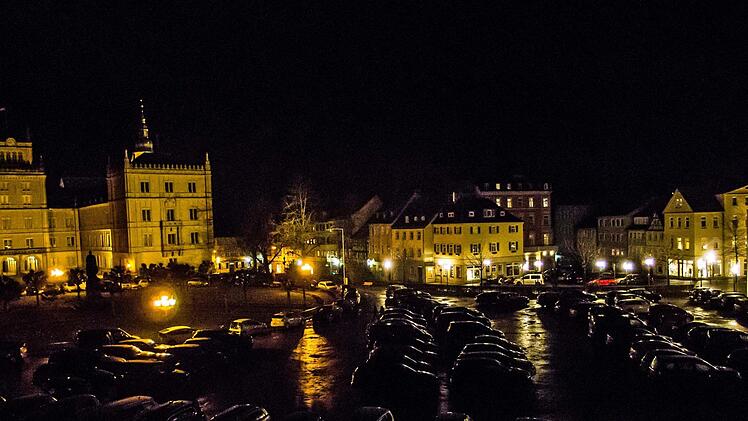 Blick auf den Coburger Schlossplatz bei NachtFoto: Jochen Berger