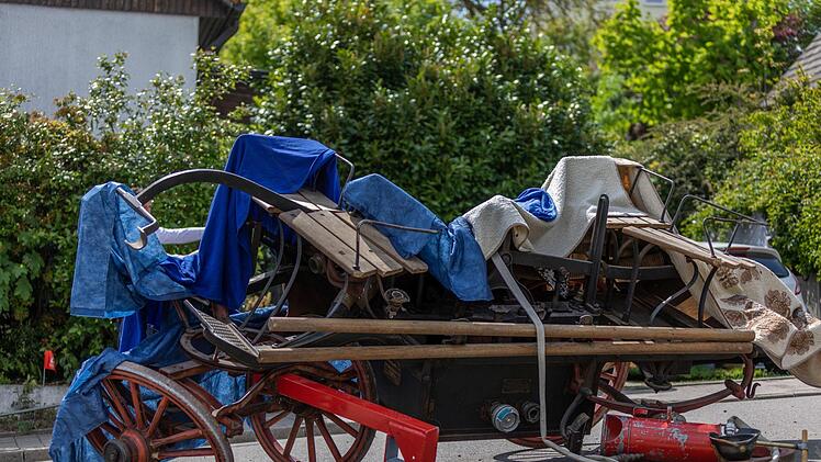 Am Unfall war demnach eine altertümliche Feuerwehrspritze beteiligt. Foto: Goppelt/News5