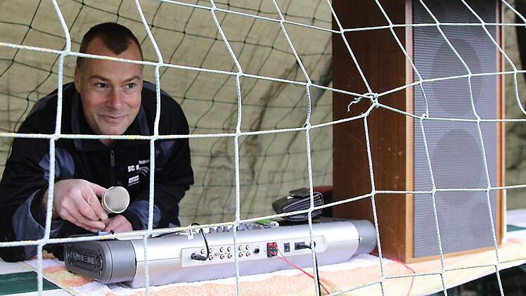 Vereinsvorsitzender, Platzwart, Kassier und Stadionsprecher: Nicolai Hofmann ist beim SC 08 in vielen Funktionen tätig.