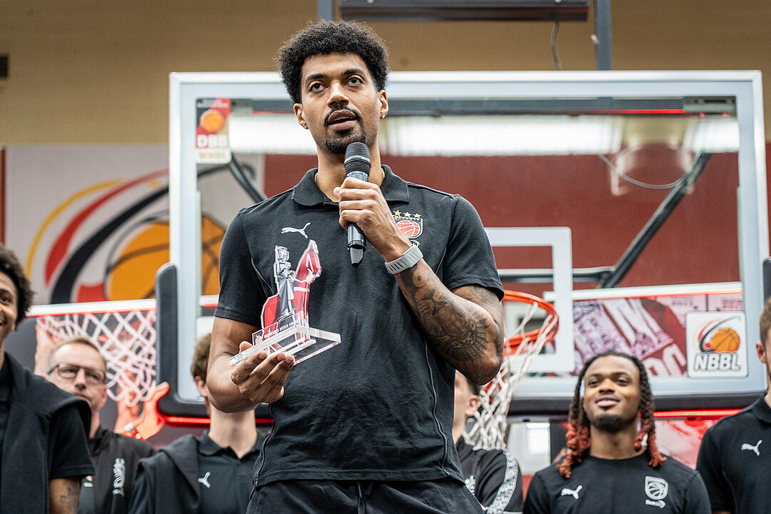 Freak City feiert seine Pokal-Helden.
