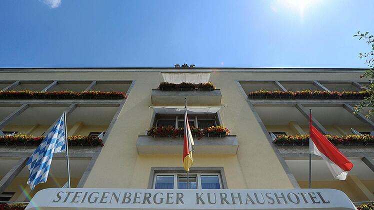 Strahlendere Zeiten: Bis zum 31. Oktober 2010 war das Steigenberger-Kurhaushotel in Betrieb.  Foto: dpa/Archiv