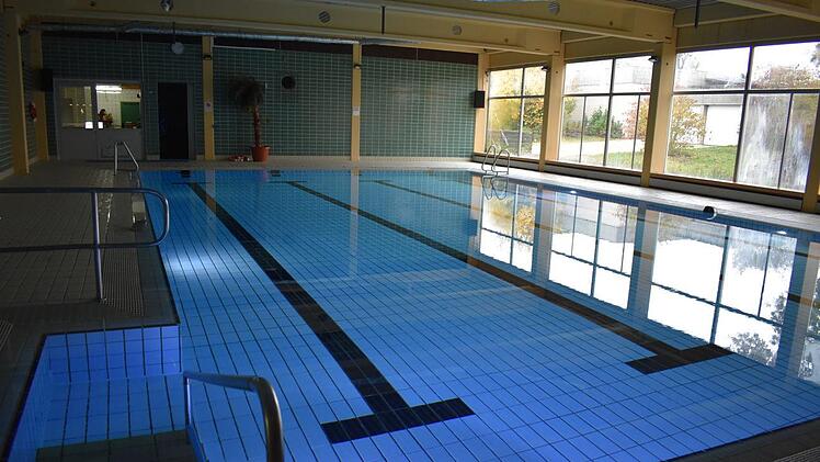 Das Lehrschwimmbecken in Gräfenberg Foto: Petra Malbrich