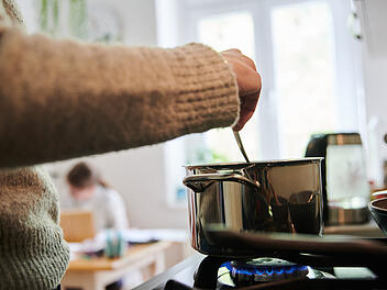 Kochen, Kinderbetreuung
