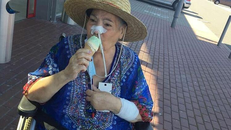 Der W&uuml;nschewagen des ASB Kronach konnte einer krebskranken Patientin eines Coburger Hospizes ihren letzten Wunsch erf&uuml;llen. Am Mittwochmorgen (6. Oktober 2021) wurde Maria abgeholt.