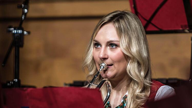 Impressionen vom Weihnachtskonzert in der Franz-Goebel-HalleFoto: Jochen Berger