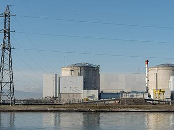 Das Atomkraftwerk im els&auml;ssischen Fessenheim  Foto: Patrick Seeger, dpa