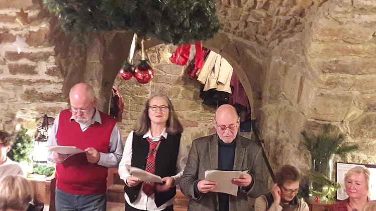 Die Litera(n)ten Bernt Sieg, Bärbel Fürst,  und Jens Müller-Rastede beschäftigten sich diesmal mit Weihnachten. Foto: Hartmut Hessel
