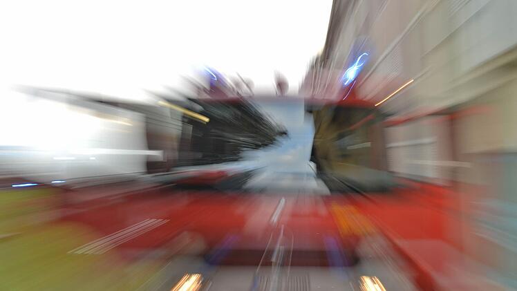 Bamberg: Skurriler Feuerwehreinsatz - Straße mit Blut überschwemmt