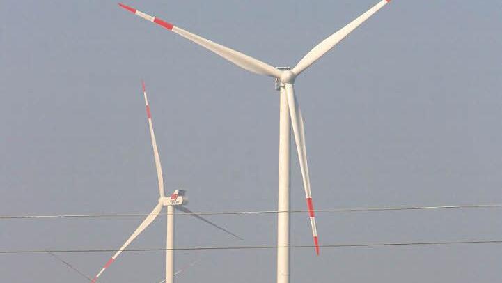 Durch Windkraft lässt sich regional sauberer Strom erzeugen. Symbolbild: Paul Ziegler