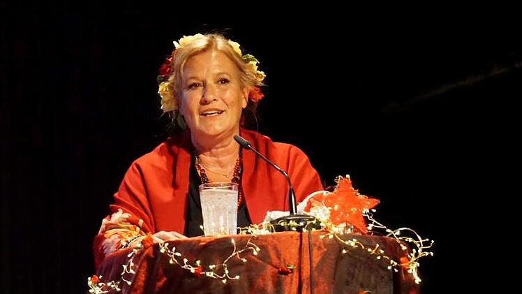 Suzanne von Borsody las aus der Korrespondenz Frieda Kahlos.     Foto: Pascale Ferry