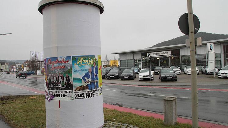 Weitere Standorte sind in der Kronacher Straße gegenüber vom Autohaus Herrenleben ... Foto: Jürgen Gärtner