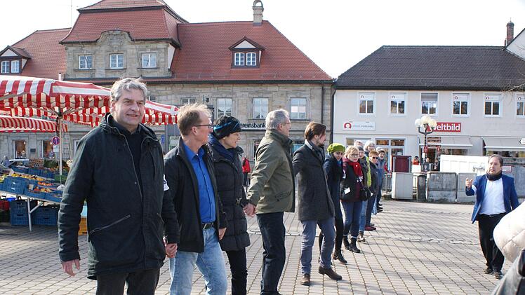 Mahnwache und Menschenkette in Forchheim Foto: privat