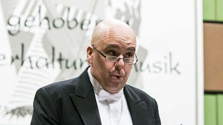 Impressionen vom Neujahrskonzert mit dem Musizierkreis Neustadt unter der Leitung von Norbert Luche.Foto: Jochen Berger