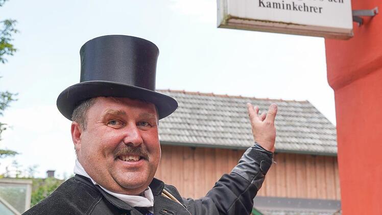 Harald Will ist Schornsteinfeger mit Leib und Seele.Adriane Lochner