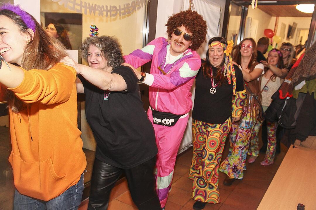 Funky Schlaghosen Disco wie in den 70ern