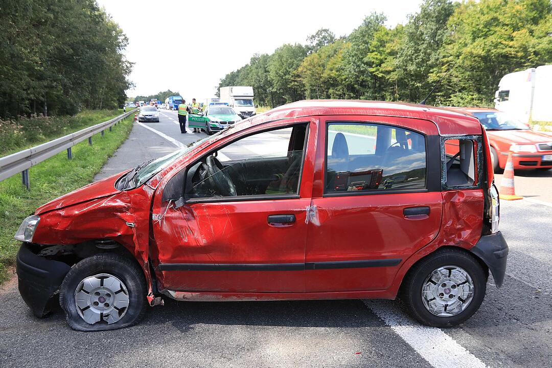 20-Jähriger übersieht Kleinlaster bei Autobahnauffahrt Höchstadt-Nord