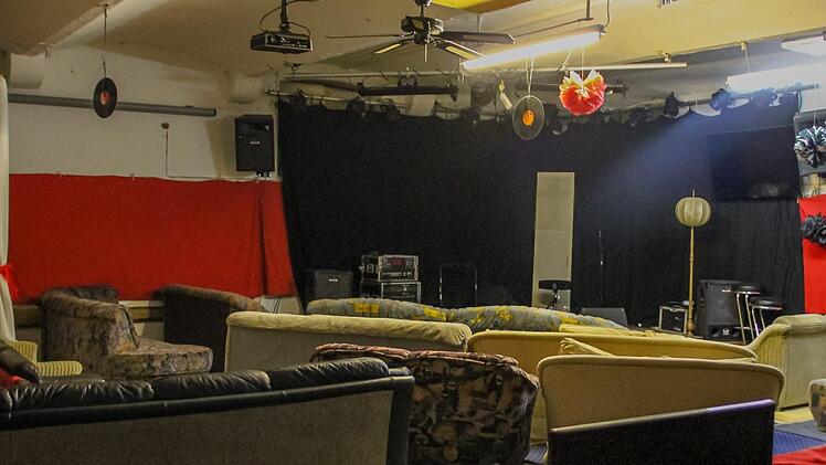 Gottesdienste f&uuml;r Jugendliche, Konzerte und k&uuml;hle Getr&auml;nke...