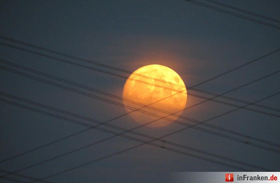 Die besten Bilder vom Supermond aus Franken und der Welt