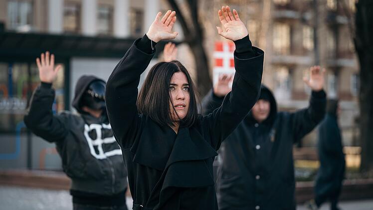 Im D&auml;nemark von 2040 lebt Smilla (Filippa Coster-Waldau) in einem Orwell'schen &Uuml;berwachungsstaat.