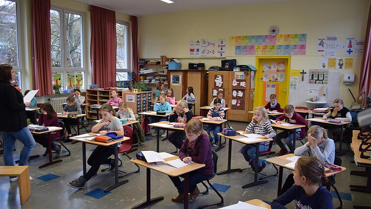 Mit Feuereifer machten sich die Kinder an die Aufgaben. Foto: Diana Leitsch