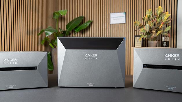 ⁠Anker SOLIX Solarbank 4 E5000 Pro im "Familienverbund"