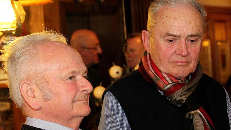 Diese beiden sind seit 60 Jahren Vereinsmitglied. Foto: Johanna Blum