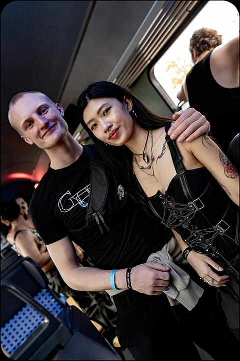 Hard Techno und Trance in drei verschiedenen Party-Waggons!